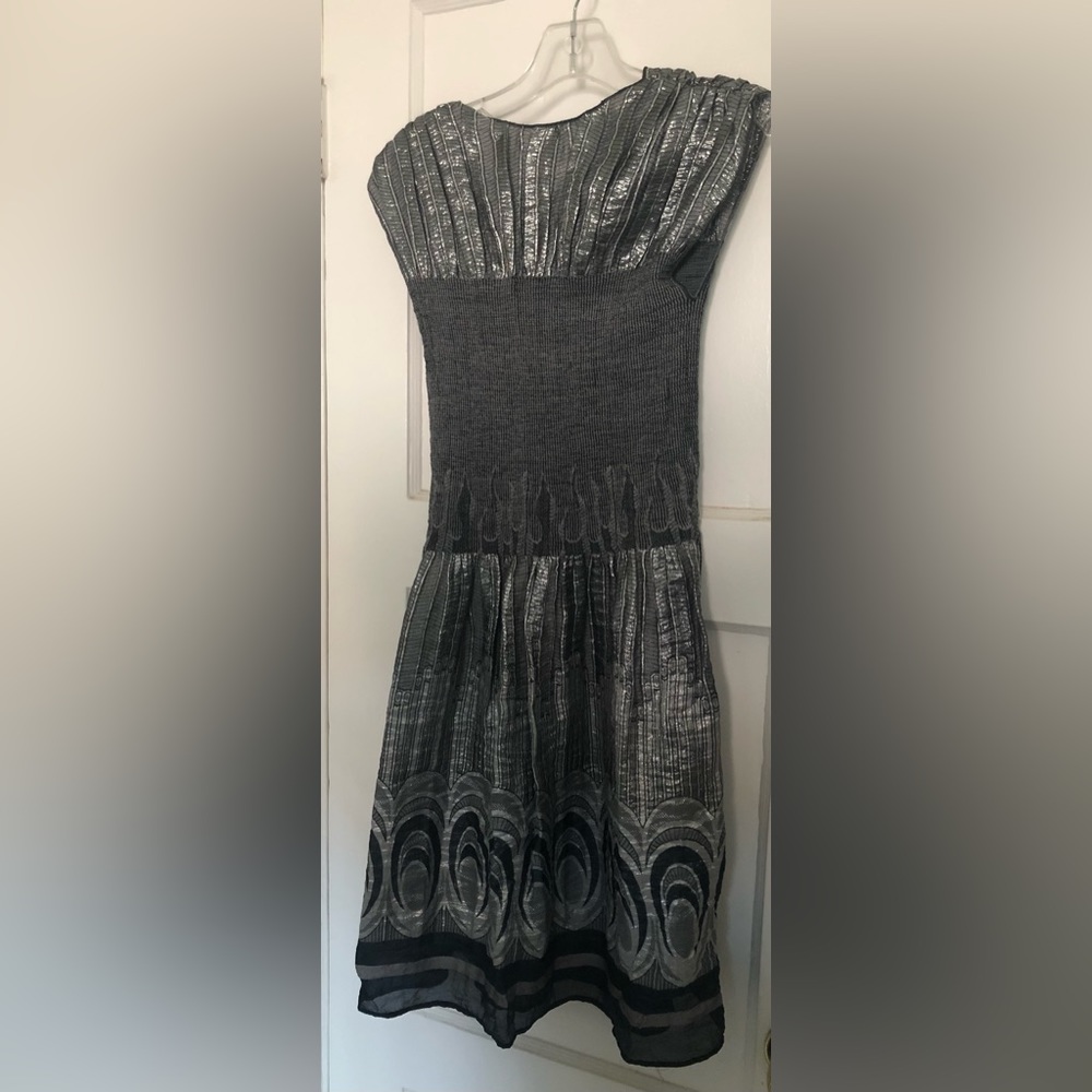 Dress - Picture 2 of 2
